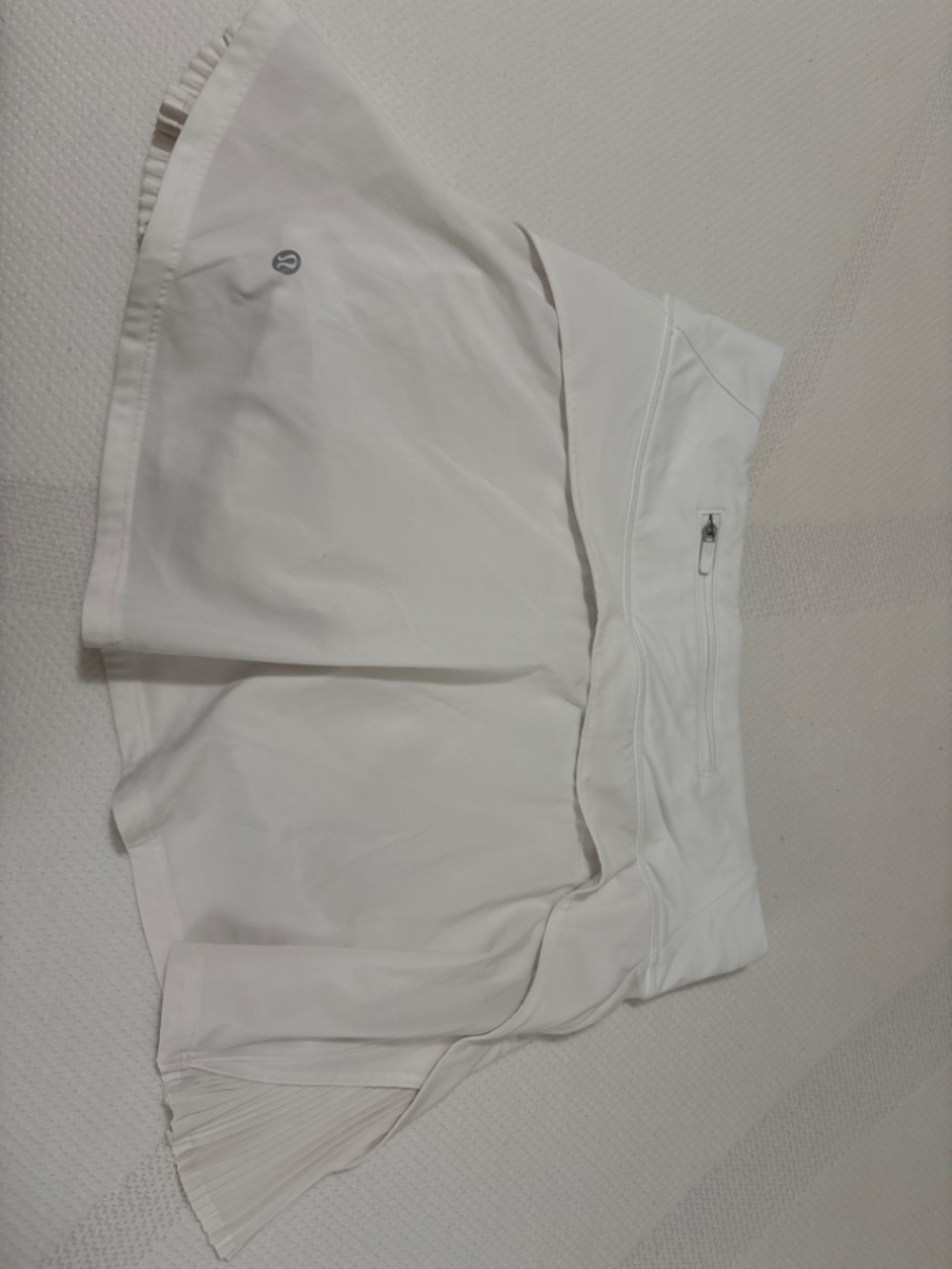 Lululemon Play off the Pleats Skirt Size 4 White